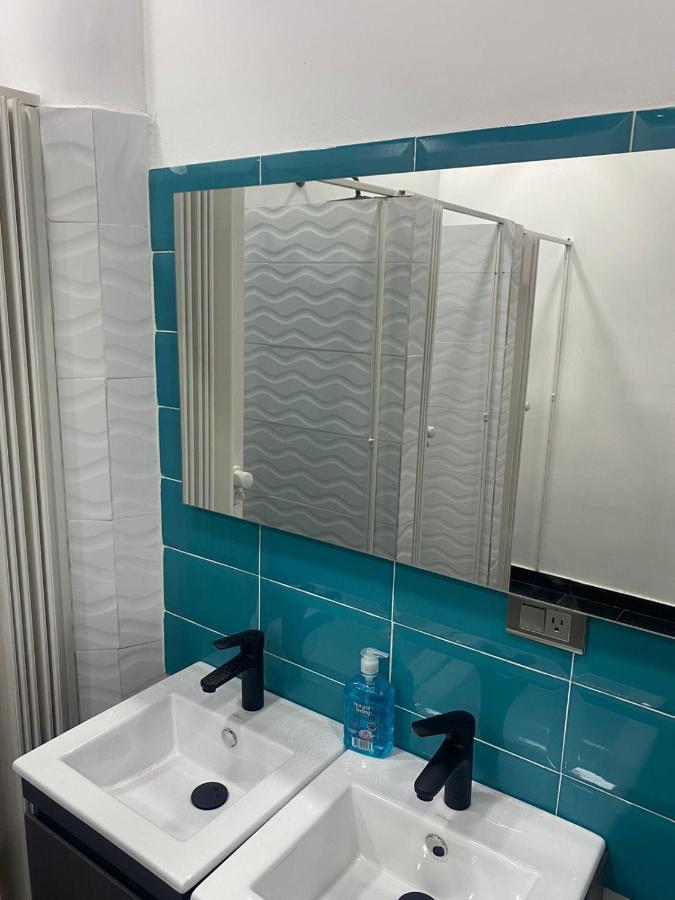 Hotel Hostal Caps San Diego Медельин Экстерьер фото